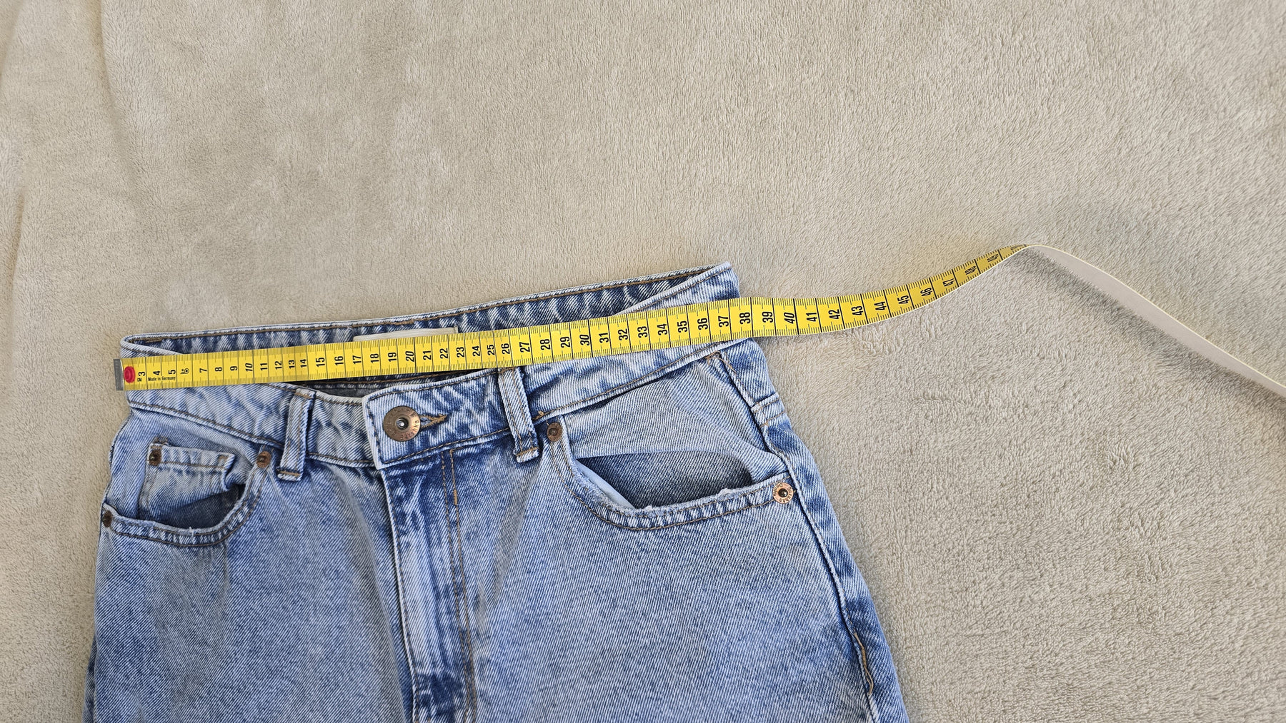 Bershka - Jeans Mom Fit (38)